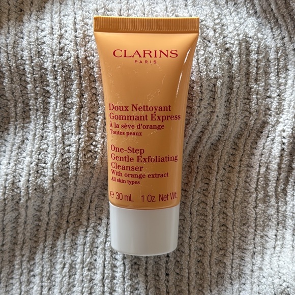 Clarins One-Step Gentle Exfoliating Cleanser 1 oz - Picture 1 of 4